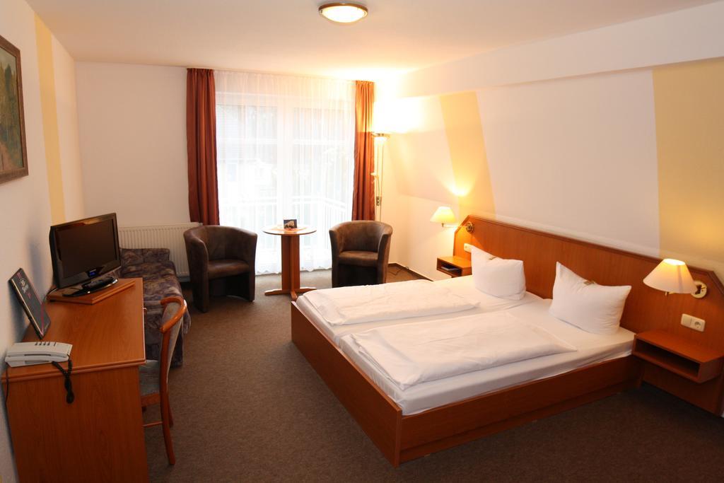 Hotel Poseidon Kühlungsborn Oda fotoğraf